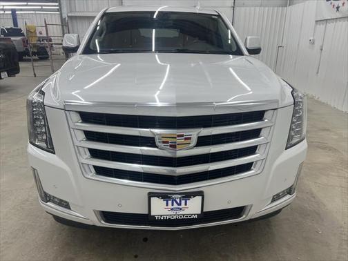 2017 Cadillac Escalade ESV Luxury