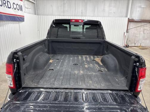 2020 RAM 2500 Tradesman Crew Cab 4X4 6'4' Box