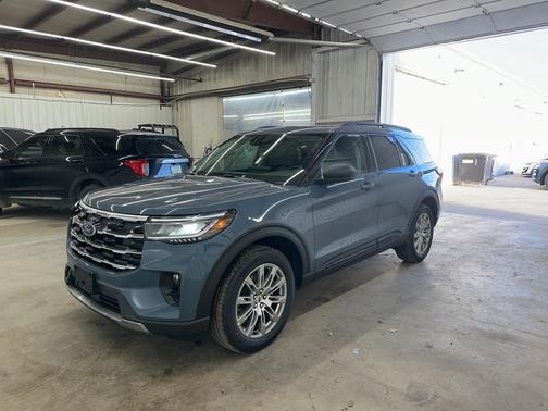 2026 Ford Explorer Active (200A)