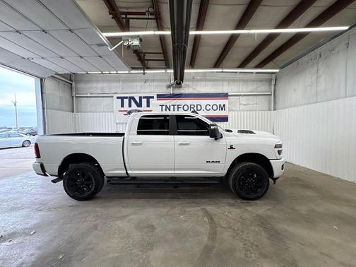 Bright White Clearcoat 2025 RAM 2500 Laramie Crew Cab 4x4 6'4' Box