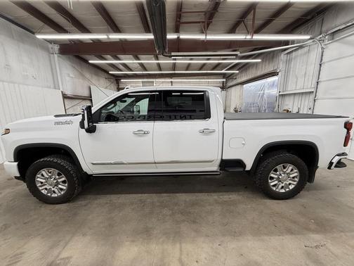 2025 Chevrolet Silverado 2500 High Country