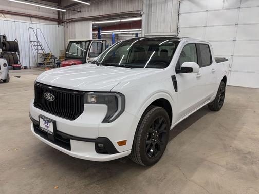 OXFORD WHITE 2025 Ford Maverick Lobo Standard