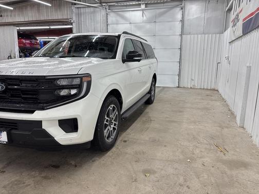 2025 Ford Expedition Max Active 4x4
