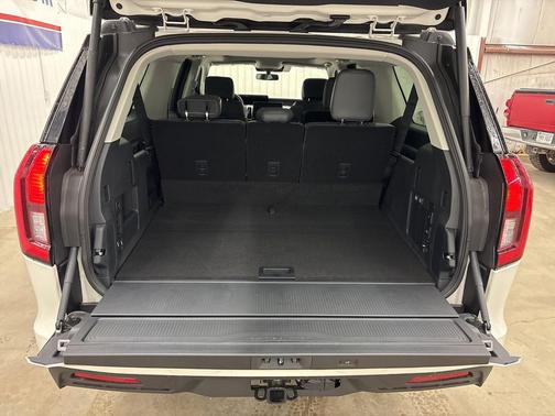 2025 Ford Expedition Max Active 4x4