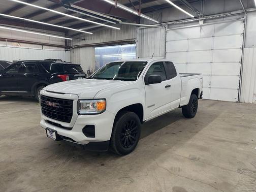 2022 GMC Canyon Elevation Standard