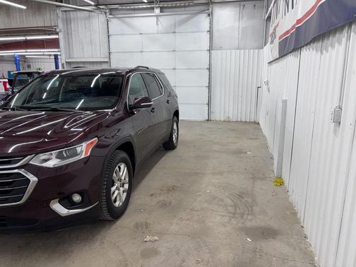 2018 Chevrolet Traverse LT Cloth