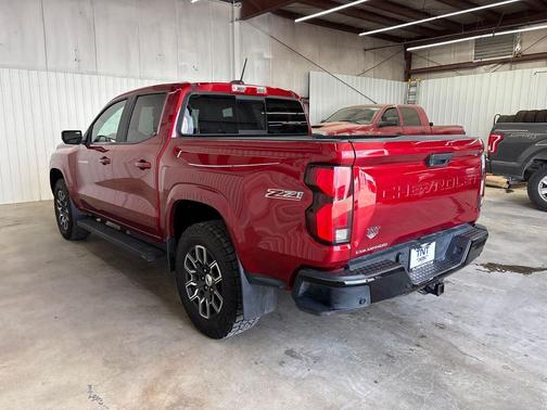 Radiant Red Tintcoat 2023 Chevrolet Colorado Z71