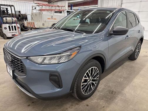 VAPOR BLUE METALLIC 2023 Ford Escape Active