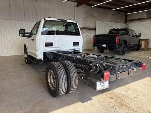 OXFORD WHITE 2026 Ford F-350 XL