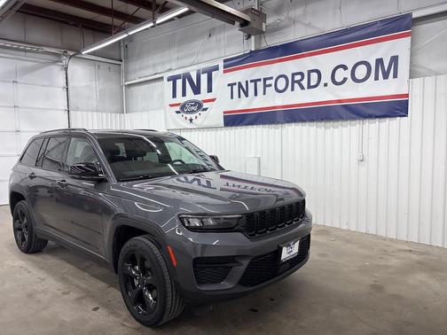 2023 Jeep Grand Cherokee Altitude