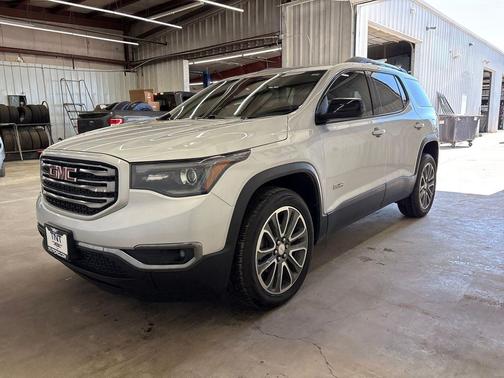 Quicksilver Metallic 2017 GMC Acadia SLT-1