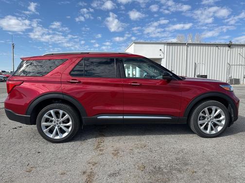 2024 Ford Explorer Platinum