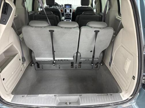 2009 Chrysler Town & Country Touring