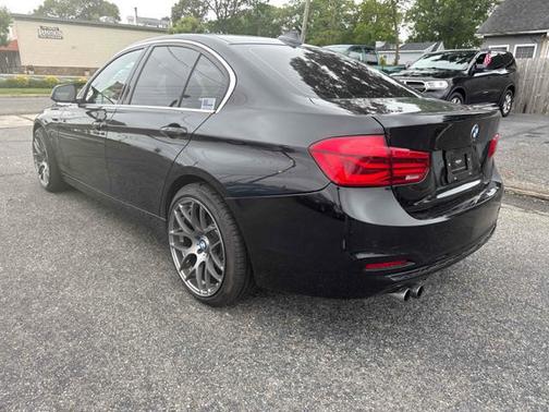 2018 BMW 330 xDrive
