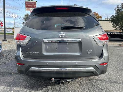 2015 Nissan Pathfinder SL