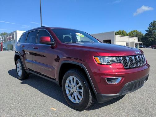 Photo 2 of 27 of 2021 Jeep Grand Cherokee Laredo E