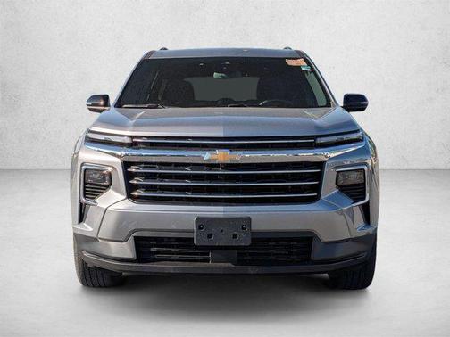 Sterling Gray Metallic 2024 Chevrolet Traverse LT