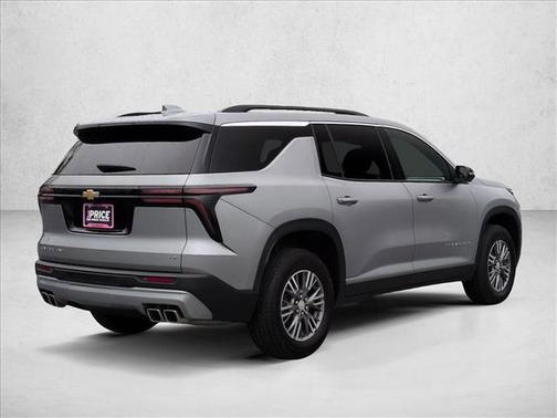 Sterling Gray Metallic 2024 Chevrolet Traverse LT