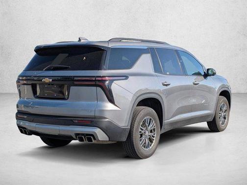 Sterling Gray Metallic 2024 Chevrolet Traverse LT