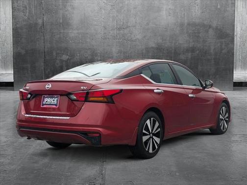 2022 Nissan Altima 2.5 SV
