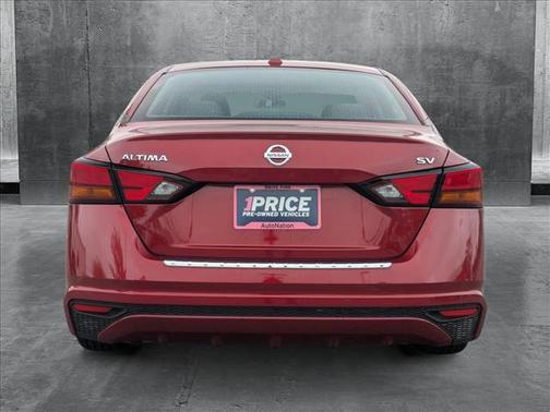 2022 Nissan Altima 2.5 SV