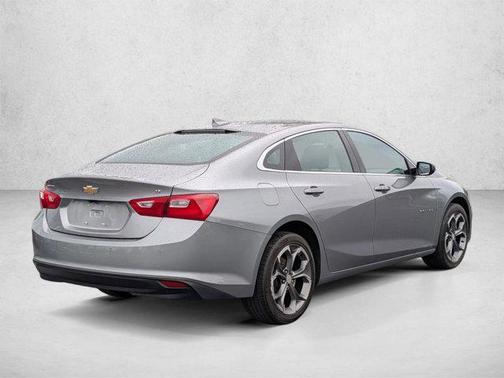 Sterling Gray Metallic 2024 Chevrolet Malibu FWD 1LT