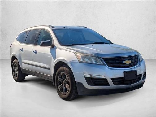 Silver Ice Metallic 2015 Chevrolet Traverse LS