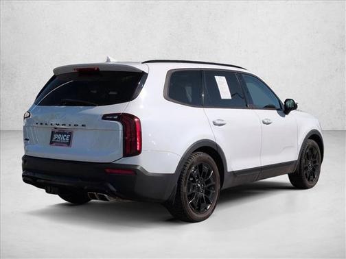 Glacial White Pearl 2022 Kia Telluride SX