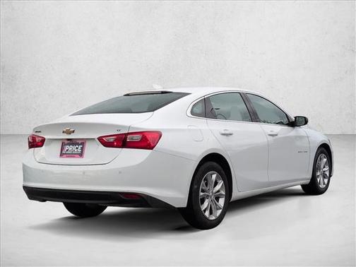 Summit White 2024 Chevrolet Malibu FWD 1LT