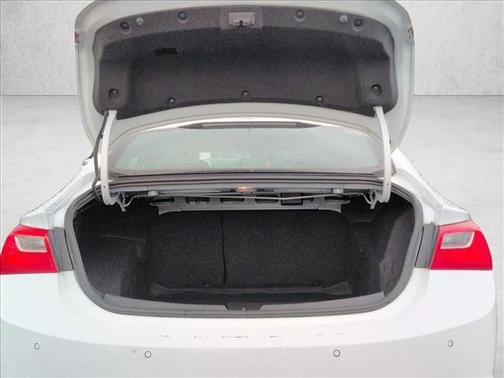 Summit White 2024 Chevrolet Malibu FWD 1LT