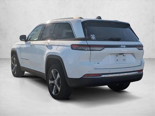2022 Jeep Grand Cherokee 4xe Base