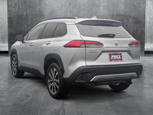 2022 Toyota Corolla Cross XLE