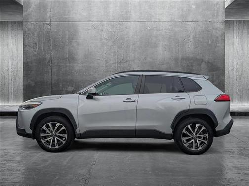 2022 Toyota Corolla Cross XLE