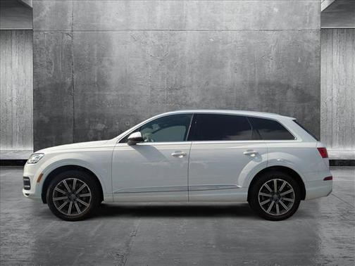 2019 Audi Q7 45 Premium Plus