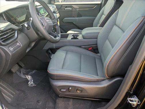 2025 GMC Acadia AWD AT4