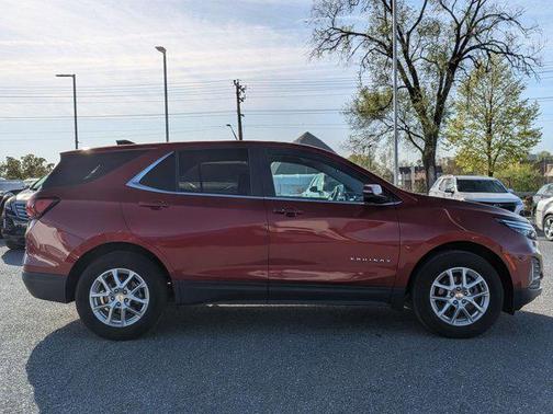 Radiant Red Tintcoat 2023 Chevrolet Equinox 1LT