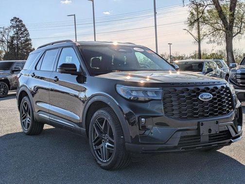 Silver 2025 Ford Explorer ST-Line