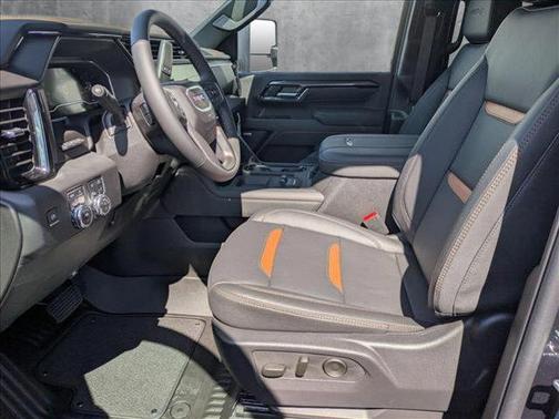 2025 GMC Sierra 2500 AT4
