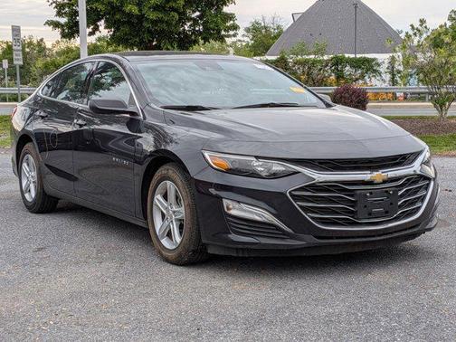Dark Ash Metallic 2023 Chevrolet Malibu 1LS