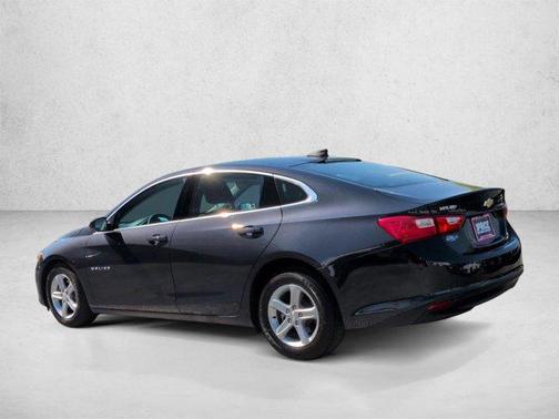 Dark Ash Metallic 2023 Chevrolet Malibu 1LS
