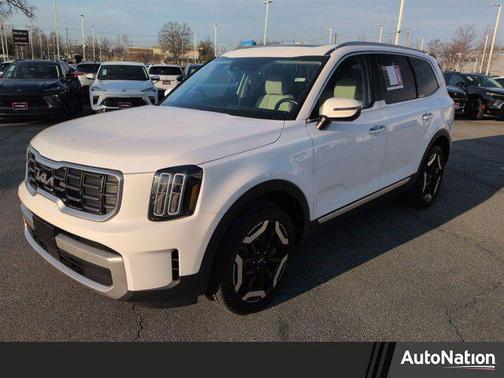 2023 Kia Telluride S
