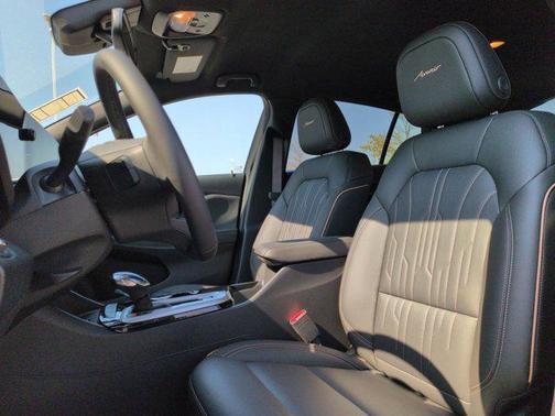 Ebony Twilight Metallic 2026 Buick Envista Avenir FWD