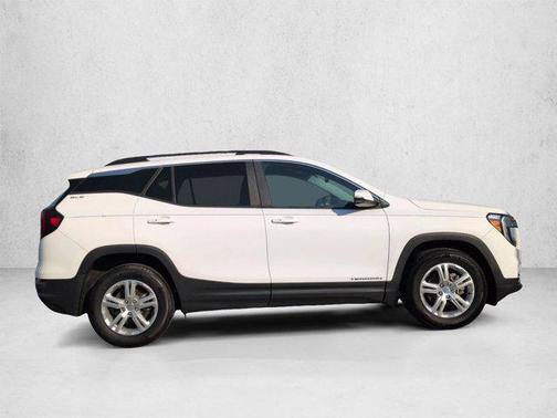 Summit White 2022 GMC Terrain SLE