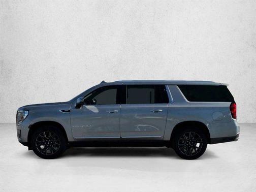 Sterling Metallic 2023 GMC Yukon XL Denali
