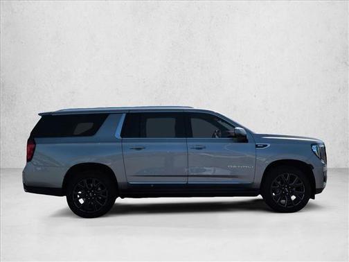Sterling Metallic 2023 GMC Yukon XL Denali
