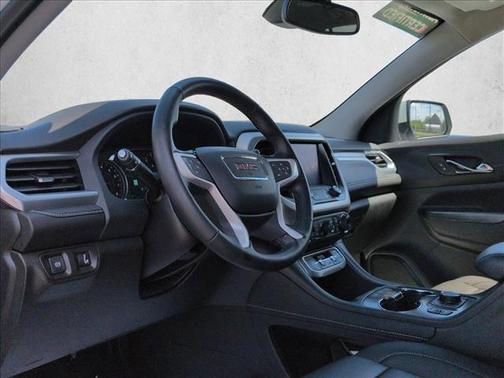 White Frost Tricoat 2023 GMC Acadia AWD SLT