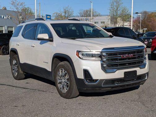 White Frost Tricoat 2023 GMC Acadia AWD SLT