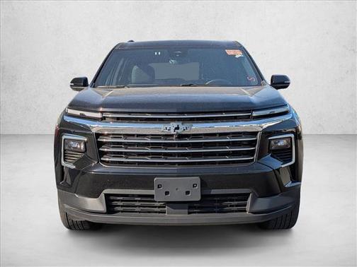 Mosaic Black Metallic 2024 Chevrolet Traverse LT