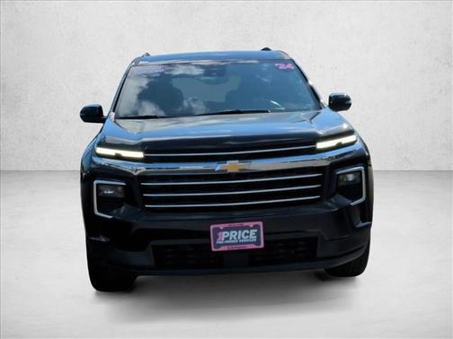 Mosaic Black Metallic 2024 Chevrolet Traverse LT