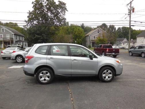 2014 Subaru Forester 2.5i